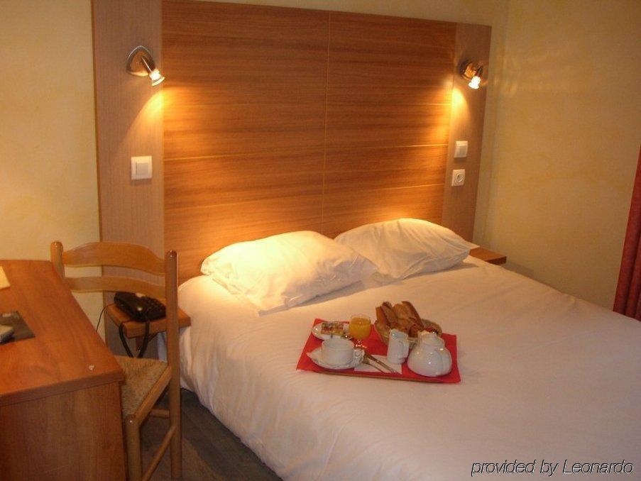 Brit Hotel Mâcon Centre Gare Quarto foto